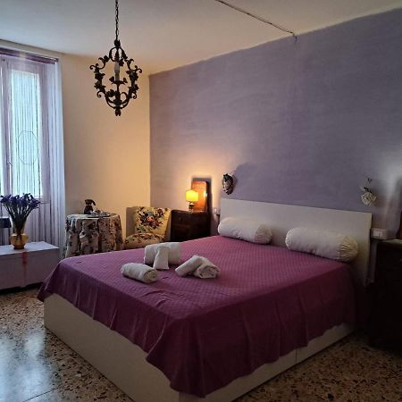 Casa Luci D'Alba Hotel Monzambano Luaran gambar