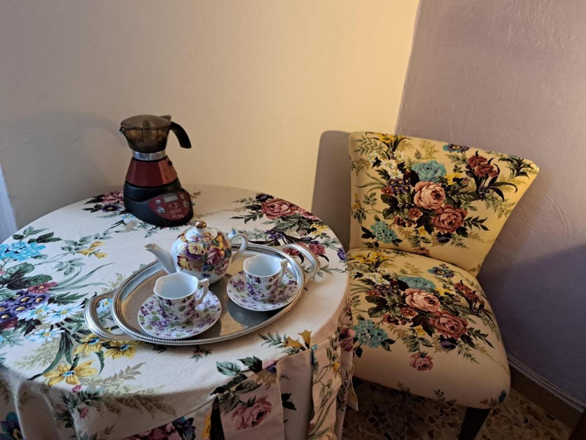 Casa Luci D'Alba Hotel Monzambano Luaran gambar